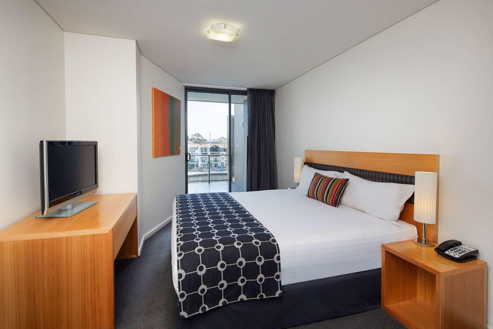 East Perth Suites Hotel Bagian luar foto