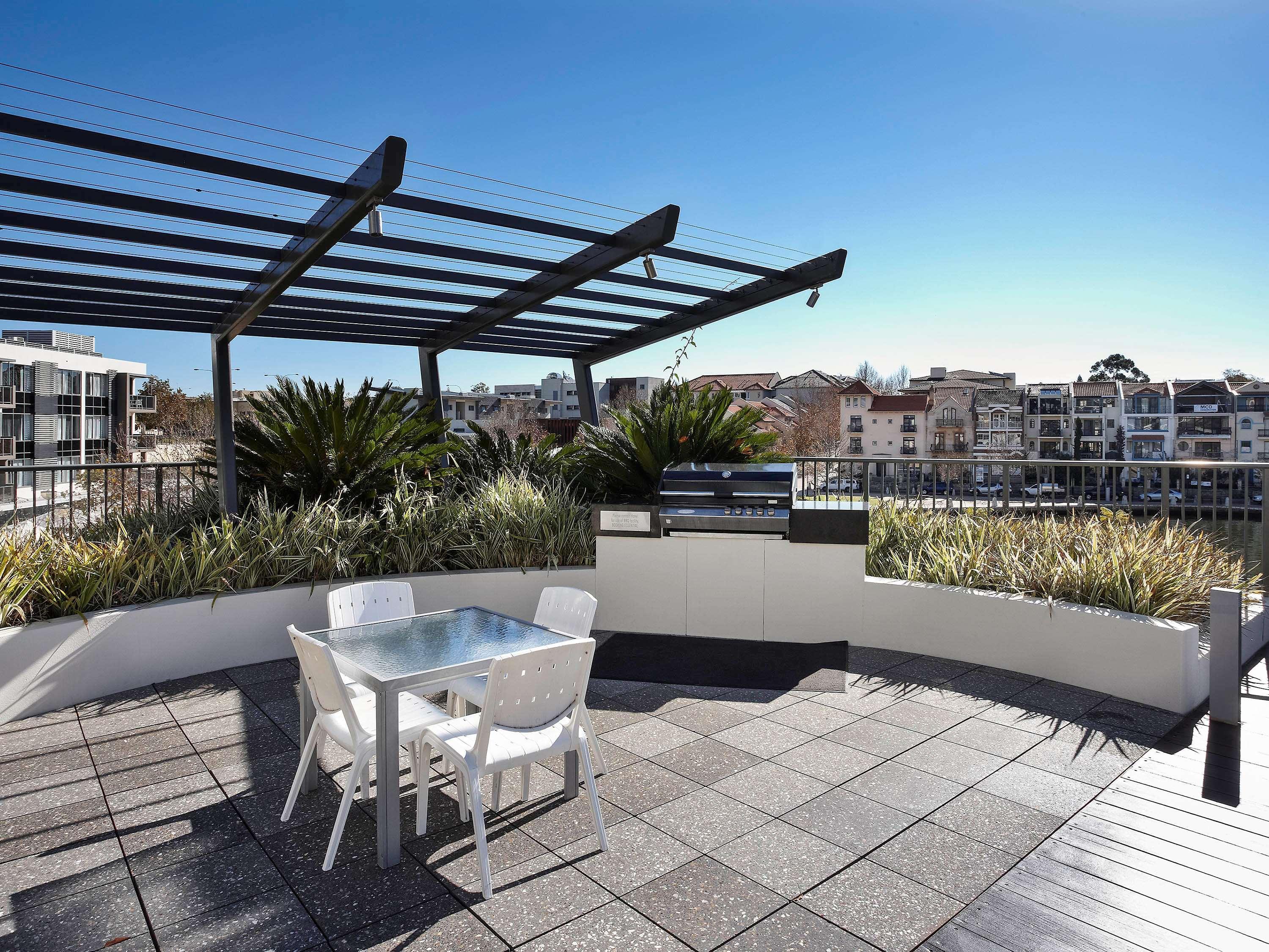 East Perth Suites Hotel Bagian luar foto