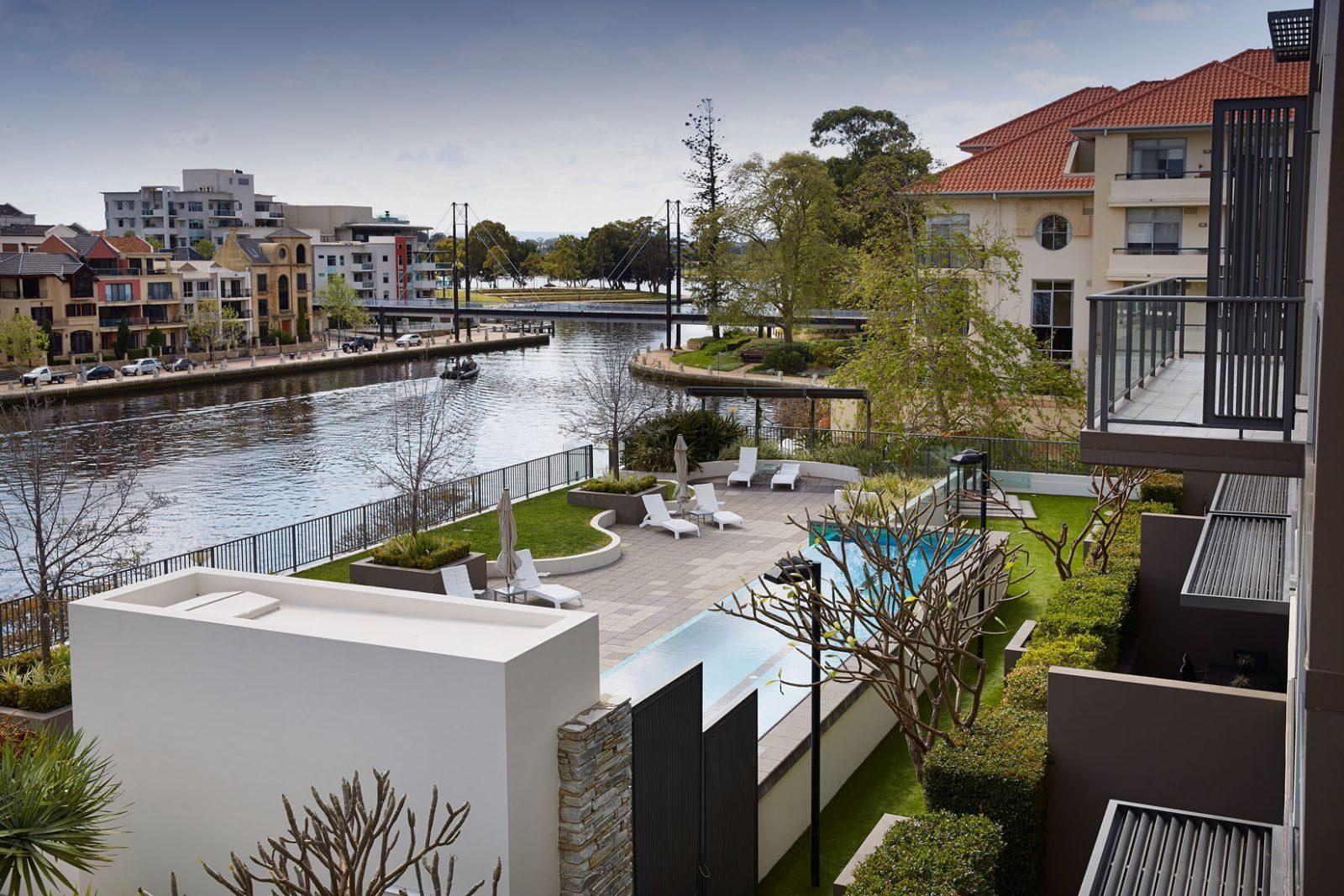East Perth Suites Hotel Bagian luar foto