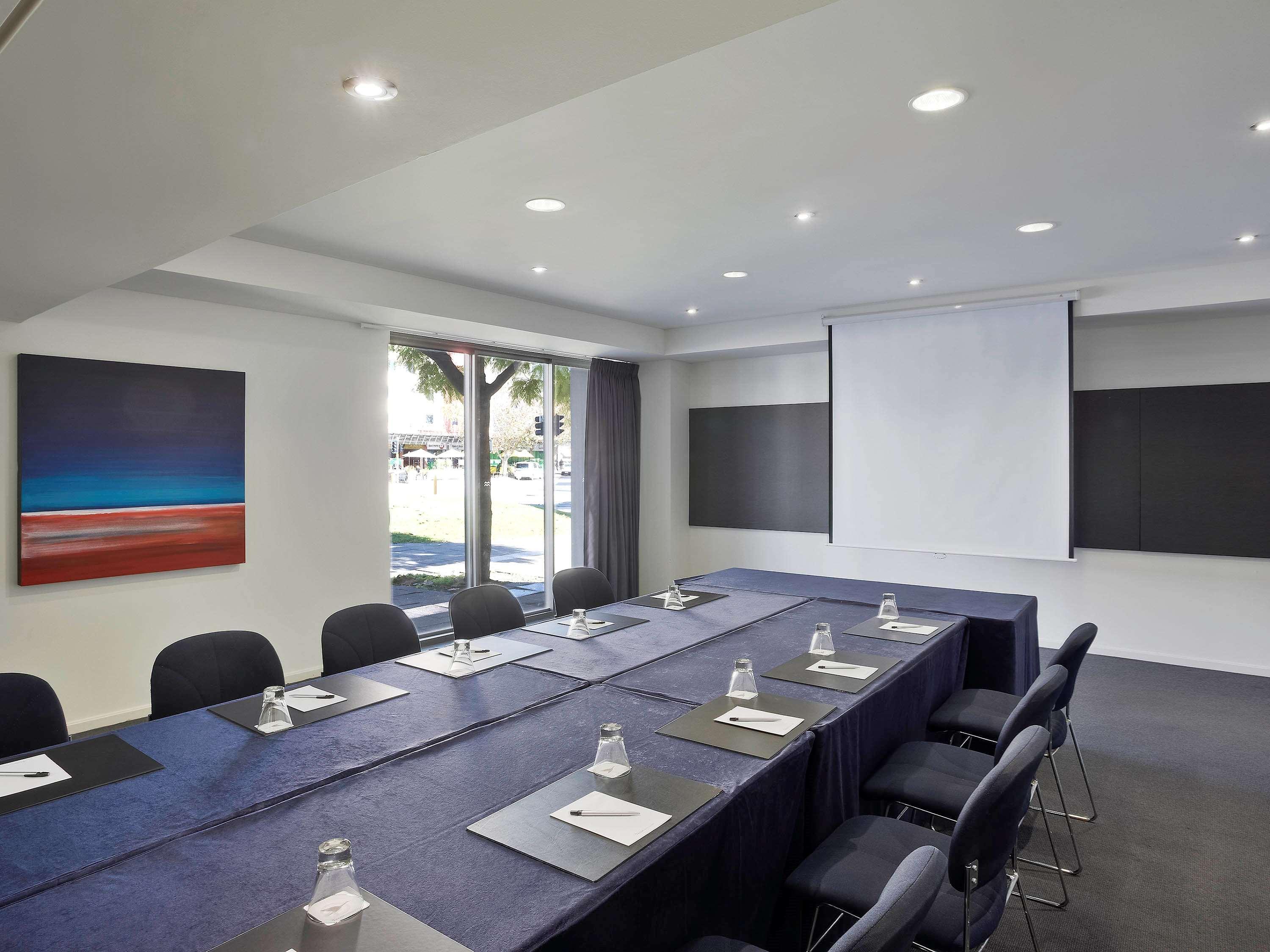 East Perth Suites Hotel Bagian luar foto