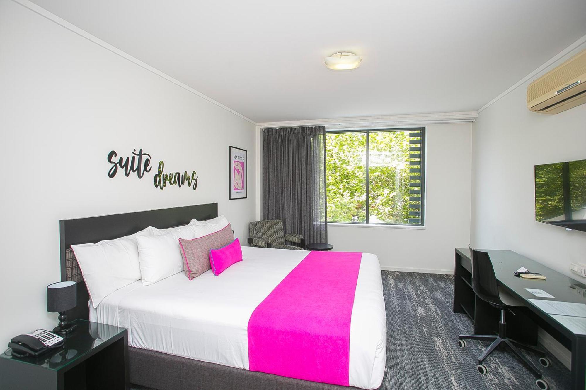 East Perth Suites Hotel Bagian luar foto
