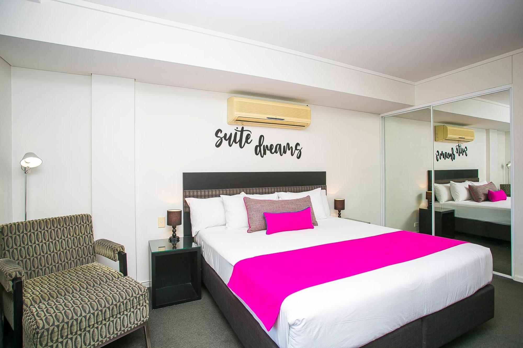 East Perth Suites Hotel Bagian luar foto