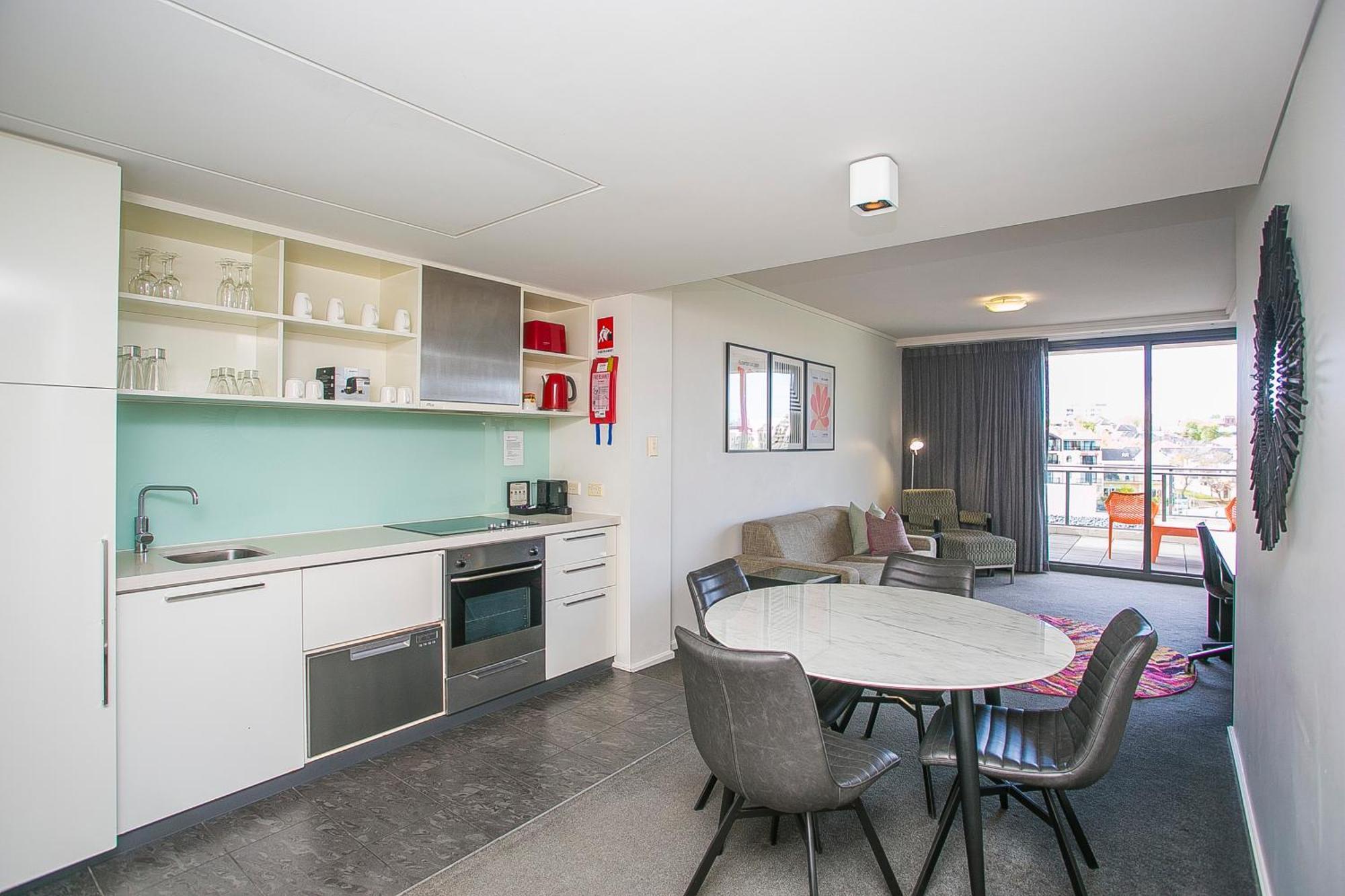 East Perth Suites Hotel Bagian luar foto