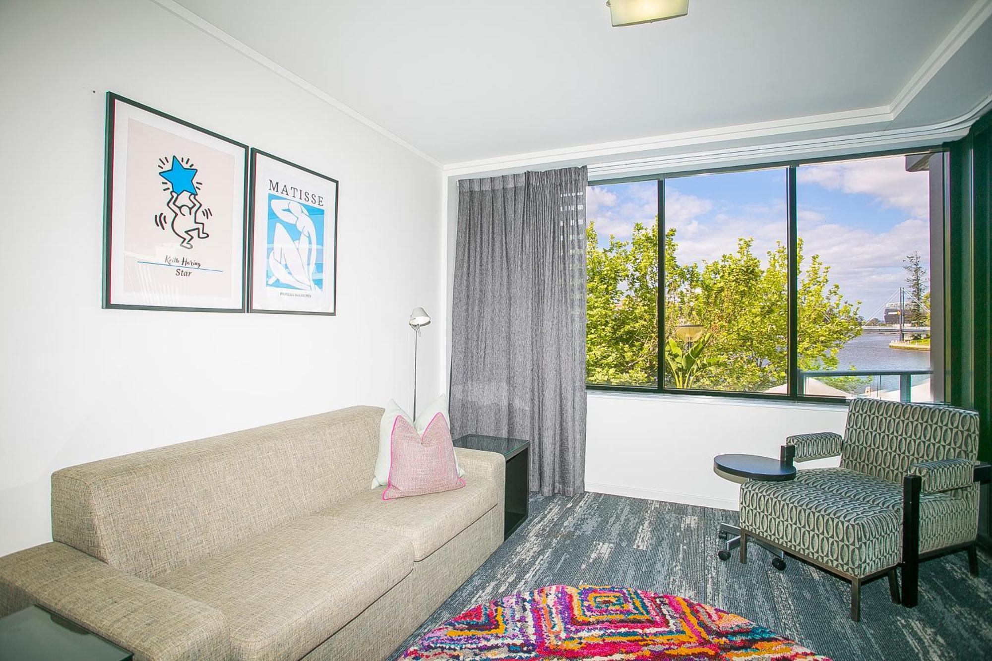 East Perth Suites Hotel Bagian luar foto