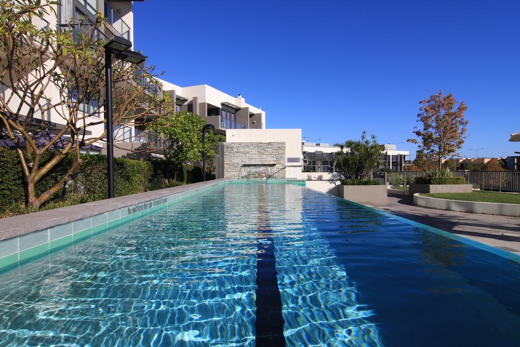 East Perth Suites Hotel Bagian luar foto