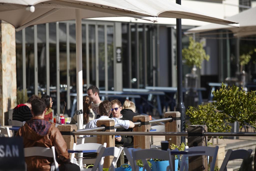 East Perth Suites Hotel Bagian luar foto
